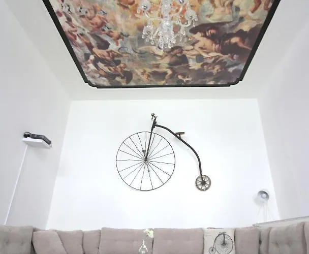 Apartment For The Bold, Chic And Open Minded