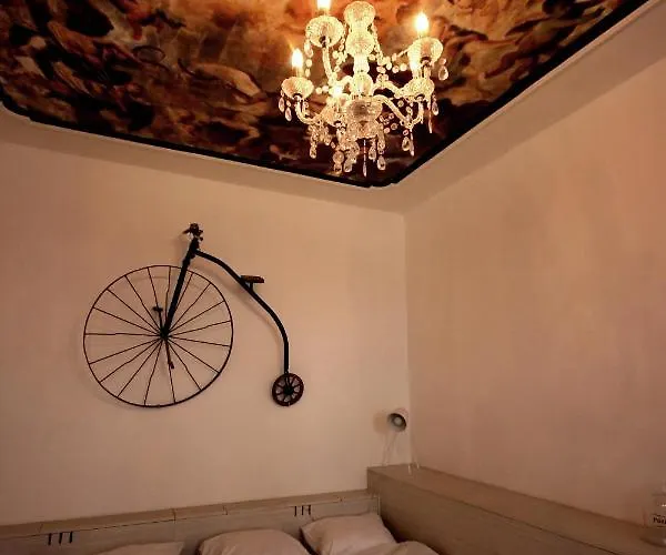 Apartment For The Bold, Chic And Open Minded