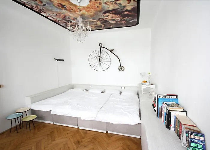 Apartment For The Bold, Chic And Open Minded *